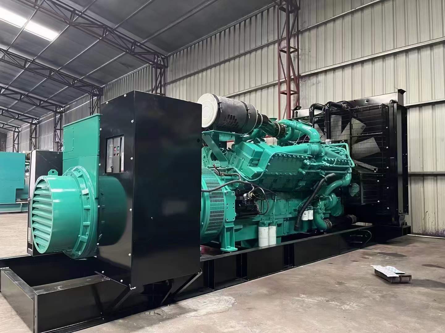 梨树如何降低 800kW 柴油发电机输出电流的波动?